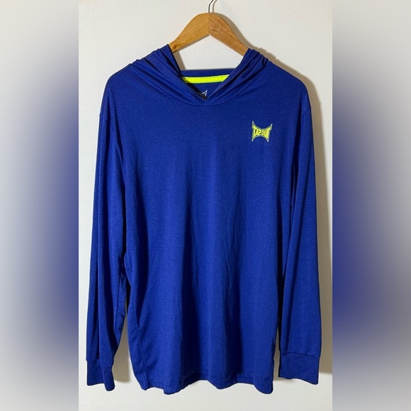Other - Tap Out hooded long sleeve shirt • Men’s XL